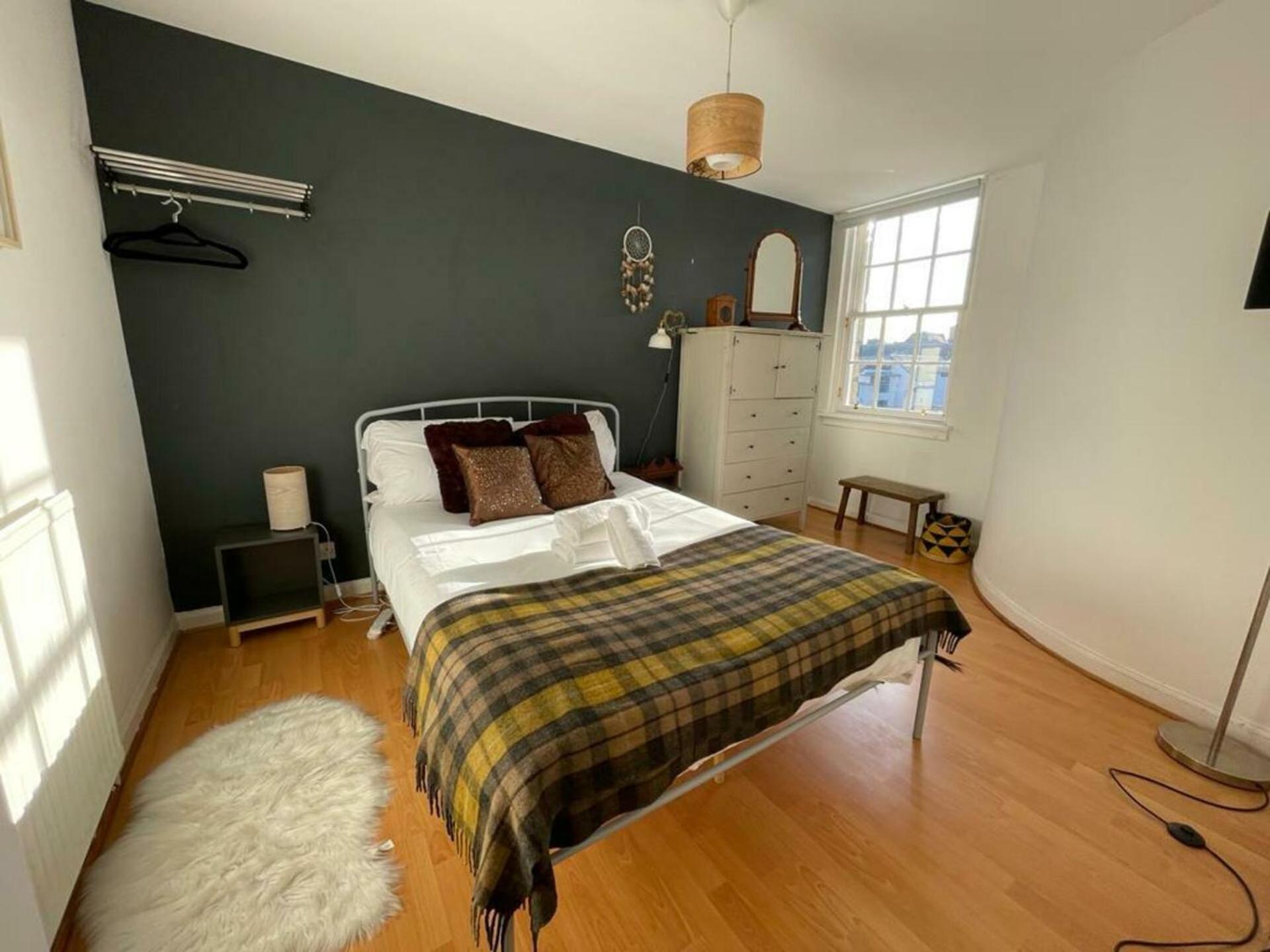 Charming 3 Bedroom Apartment In The Heart Of Vibrant Old Town Edinburgh Bagian luar foto